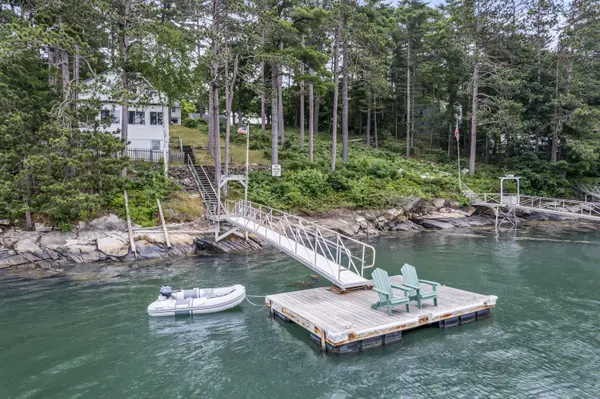 11 Cottage DR, West Bath, ME 04530