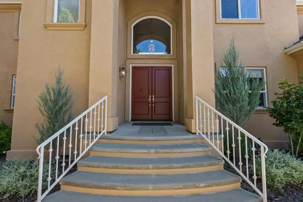 800 Still Breeze WAY, Sacramento, CA 95831