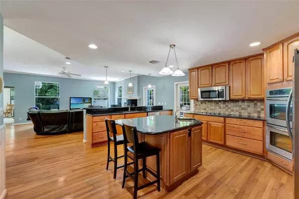 927 DARTMOUTH ST, Orlando, FL 32804