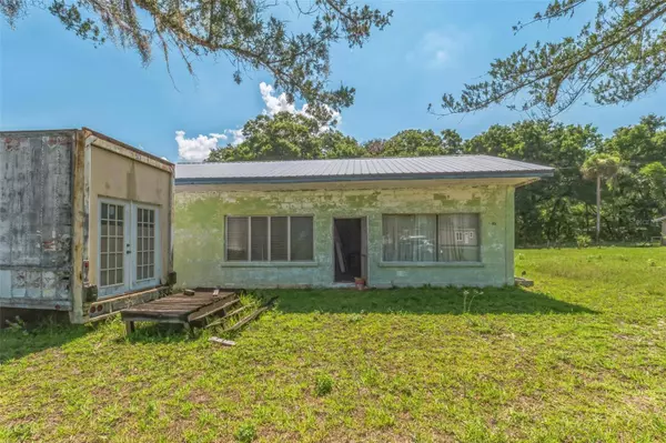 13485 NE JACKSONVILLE RD, Citra, FL 32113