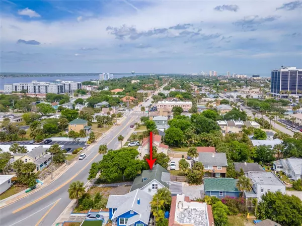 416 N PENINSULA DR, Daytona Beach, FL 32118