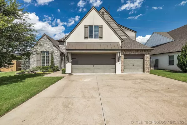 13813 S 28th ST, Bixby, OK 74008