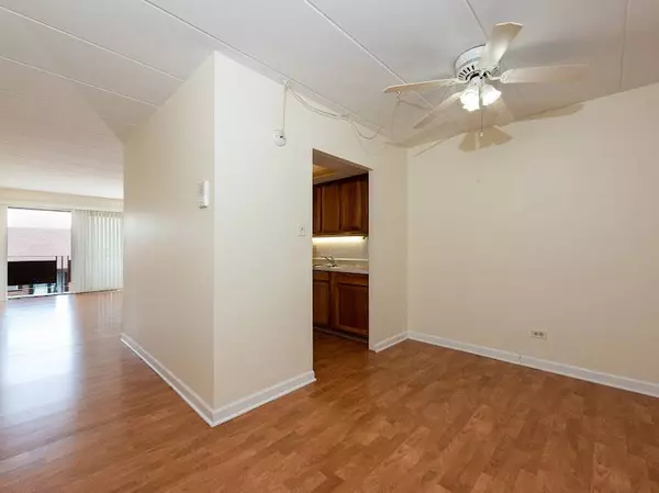 7945 Oketo Avenue #406, Bridgeview, IL 60455