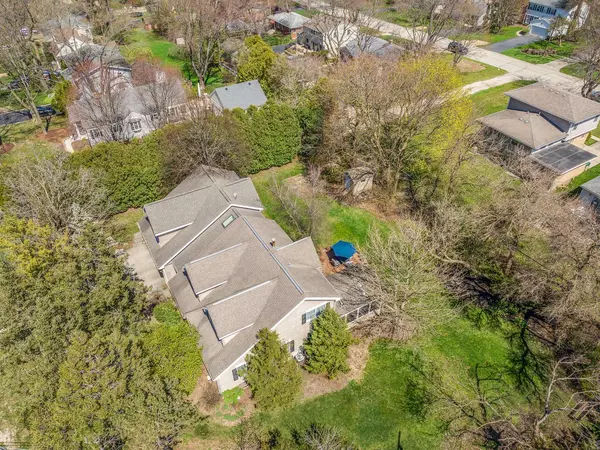 303 Kainer AVE, Barrington, IL 60010