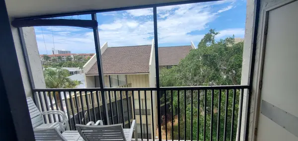 5880 Midnight Pass Rd, Sarasota, FL 34242-2102