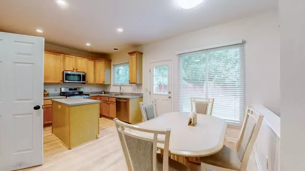 808 Chandler Grv, Hermitage, TN 37076