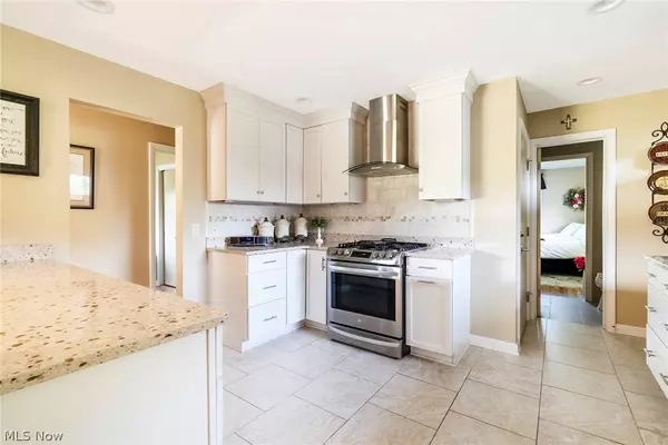 6374 Diana DR, Poland, OH 44514