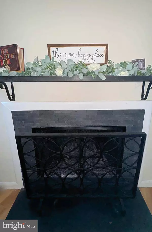 25 S CHURCH RD #67, Maple Shade, NJ 08052