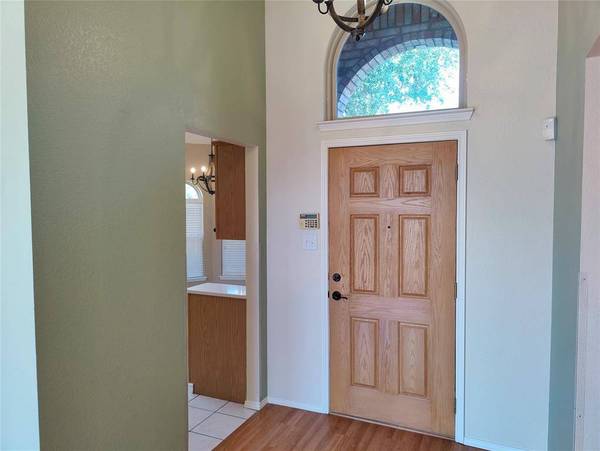 7900 Kern Lane, Fort Worth, TX 76137