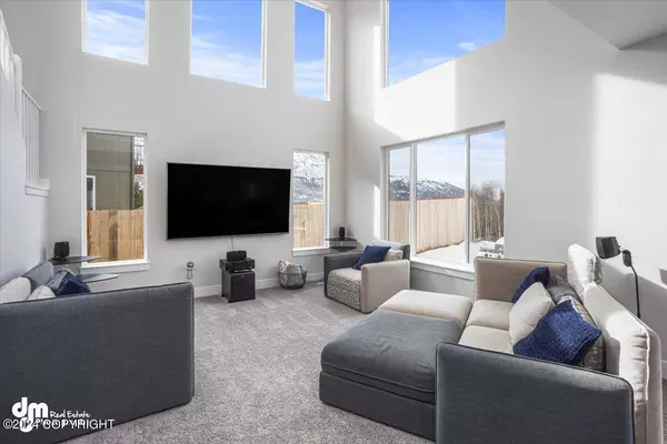 9390 Grey Owl WAY, Eagle River, AK 99577