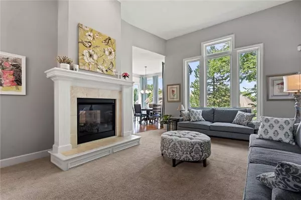 7926 W 155Th TER, Overland Park, KS 66223