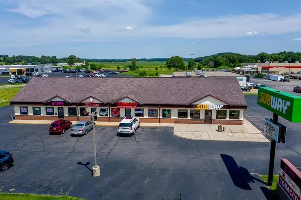 2933 New Pinery Road, Portage, WI 53901