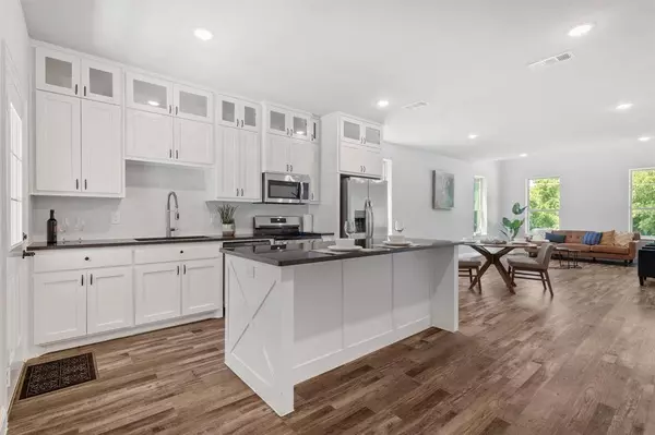 2205 Polk Street, Greenville, TX 75401