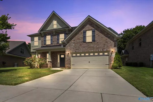 15218 Lakeside Trail, Huntsville, AL 35803