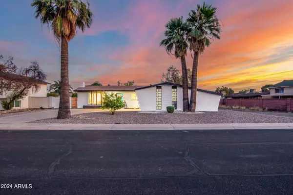 123 E CARTER Drive, Tempe, AZ 85282