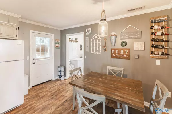 427 Gum Springs Road, Hartselle, AL 35640