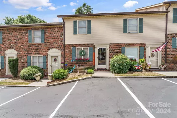 1330 5th ST, Hickory, NC 28601