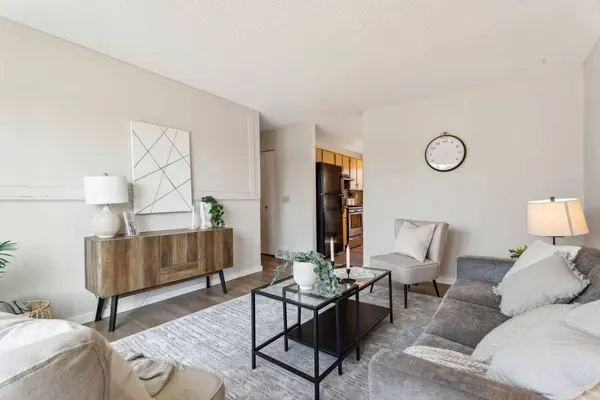 38 Sandstone CRES SE, Airdrie, AB T4B 1T5