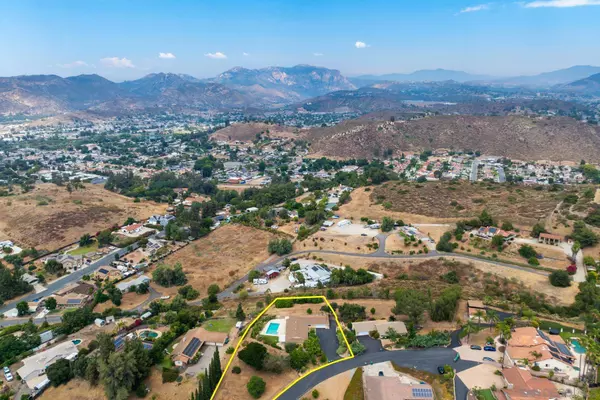 12360 Single Oak Pl, Lakeside, CA 92040