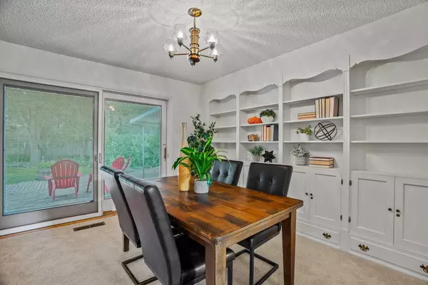 99 Beryl, White Rock, NM 87547