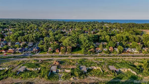 264 LENOX Street, Detroit, MI 48215