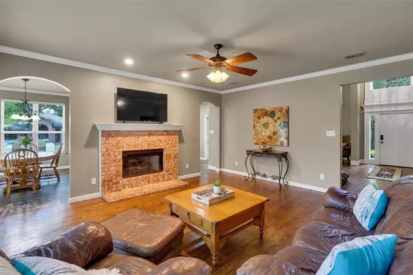 1902 Cobbs Drive, Grapevine, TX 76051