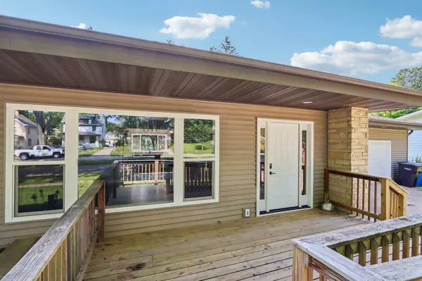 210 Center Avenue, Mount Horeb, WI 53572