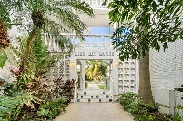 1631 NE 114th St #104, Miami, FL 33181