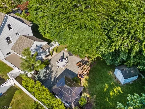 158 Washington Pl, Hasbrouck Heights Boro, NJ 07604