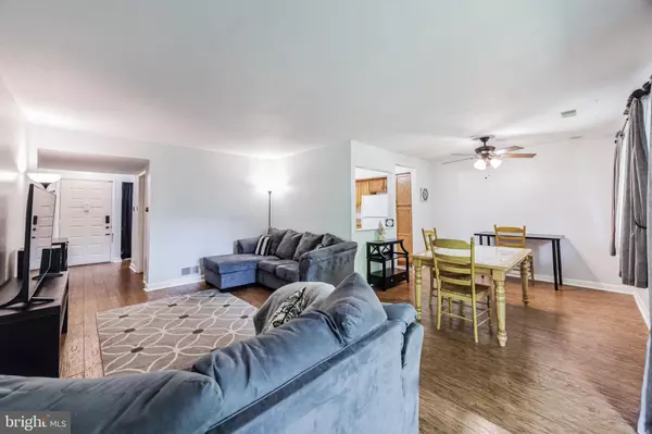 115 E KINGS HWY #447, Maple Shade, NJ 08052