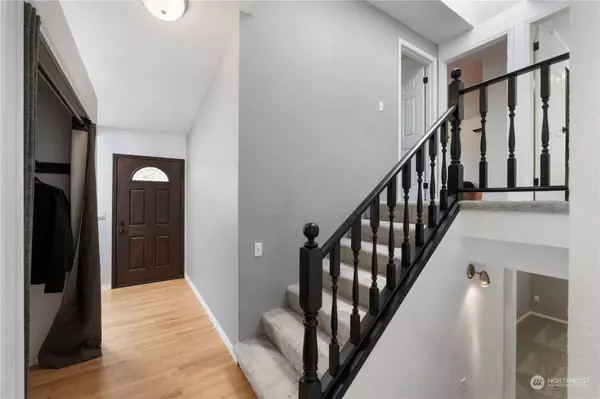 18925 SE 263rd ST, Covington, WA 98042