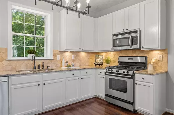 5353 Spike LN, Suwanee, GA 30024