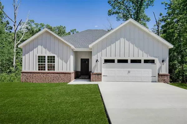 12 Malone Dr, Bella Vista, AR 72715