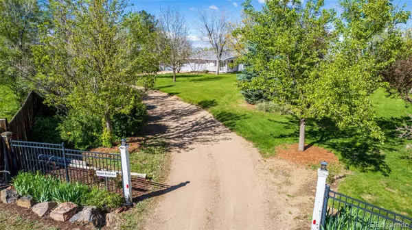 8501 W 74th AVE, Arvada, CO 80005