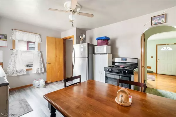 1317 E Boston AVE, Youngstown, OH 44502