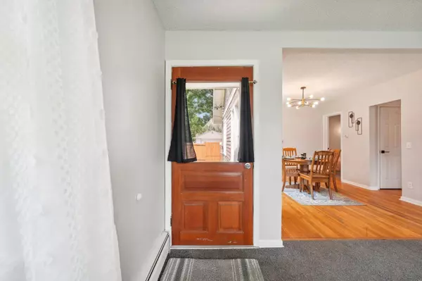 2160 Tower DR, Woodbury, MN 55125