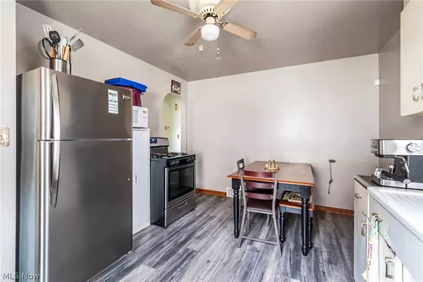 1317 E Boston AVE, Youngstown, OH 44502