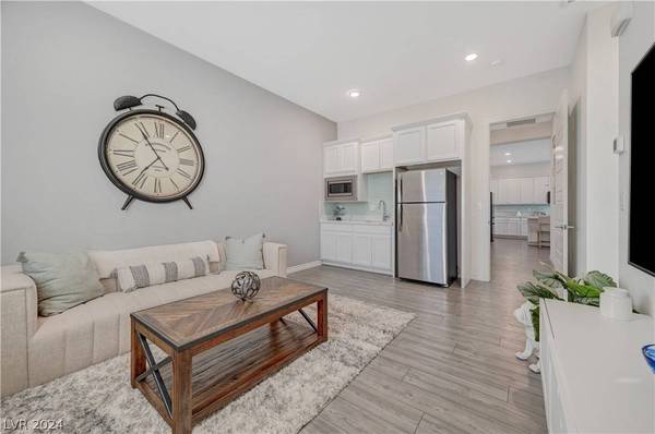 65 Reverie Heights Avenue, Henderson, NV 89011