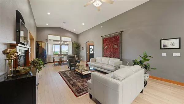 W4923 Battlestone Station Rd, Shelby, WI 54601