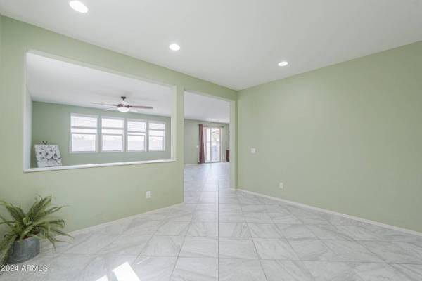 4178 W FEDERAL Way, San Tan Valley, AZ 85144