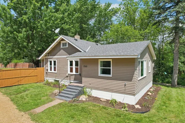 2160 Tower DR, Woodbury, MN 55125