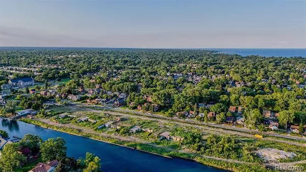 264 LENOX Street, Detroit, MI 48215