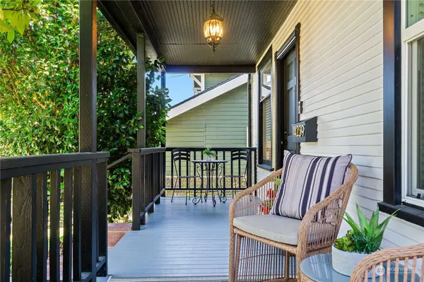 4239 S Juneau St, Seattle, WA 98118