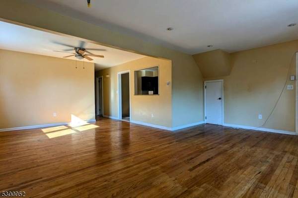 385 16Th Ave, Irvington Twp., NJ 07111