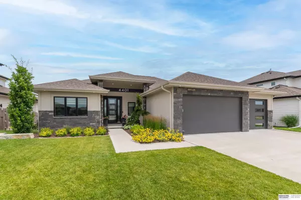 4401 George Miller Parkway, Omaha, NE 68022