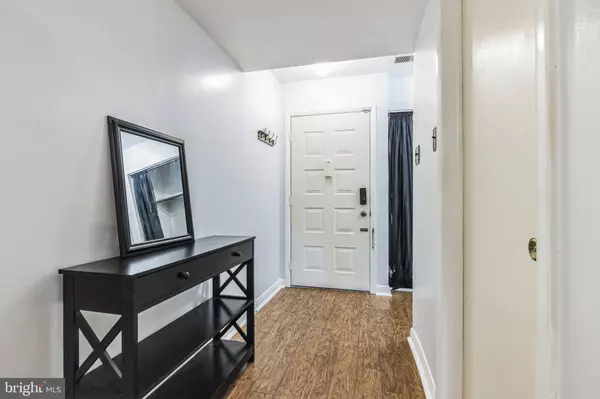 115 E KINGS HWY #447, Maple Shade, NJ 08052