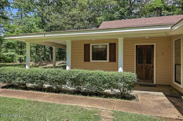 115 Hickory Street, Brandon, MS 39042