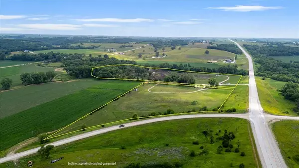 2430 Highway 169 Highway, Winterset, IA 50273