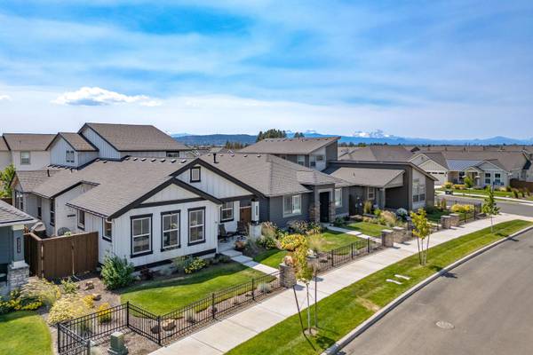 3211 Boulder Creek DR, Bend, OR 97701