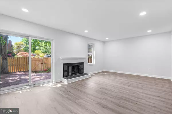 6526 QUIET HOURS, Columbia, MD 21045